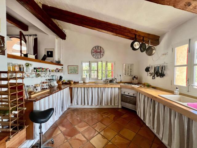 Masía en venta en Baleares Andratx, S´Arracó. Encantadora finca rústica reformada con vistas a la montaña. Masías.