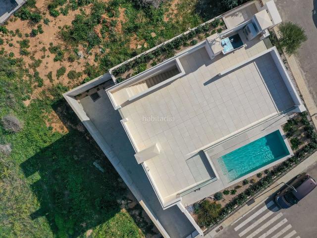 Masía en venta en Baleares Artà, S´Estanyol. Moderno edificio de nueva construcción directamente en la playa natural. Masías.