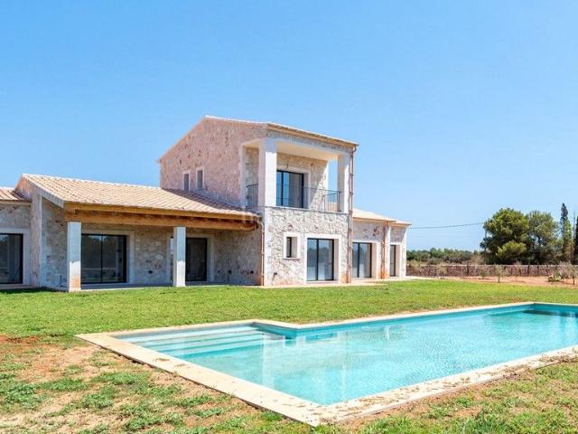 Masía en venta en Baleares Campos, Zona Rústica Interior. Bonita finca rústica de nueva construcción con piscina en venta en Campos, Mallorca. Masías.