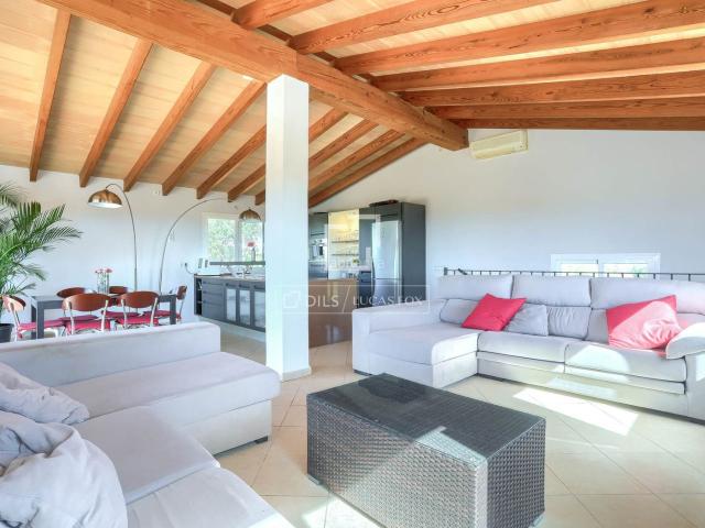Masía en venta en Baleares Campos, Zona Rústica Interior. Casa rural de 3 dormitorios en venta en Centro de Mallorca, Islas Baleares. Masías.