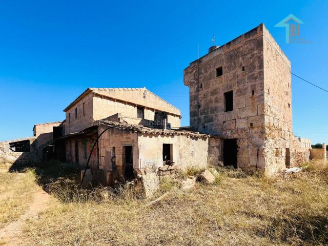 Masía en venta en Baleares Campos, Zona Rústica Interior. Finca rústica con terreno para renovar en Campos. Masías.