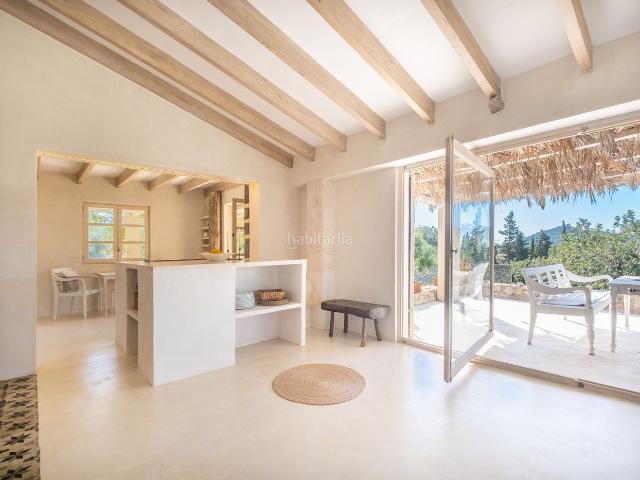 Masía en venta en Baleares Capdepera, Capdepera Poble. Finca de piedra natural reformada con mucho estilo y vistas panorámicas en Capdepera. Masías.