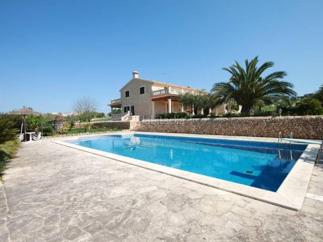 Masía en venta en Baleares Lloret de Vista Alegre. Espectacular casa de piedra Mallorquina en Inca, Mallorca. Masías Lloret de Vista.