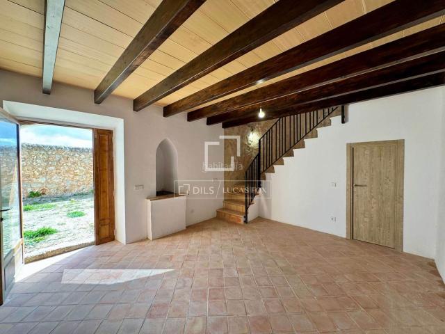 Masía en venta en Baleares Llubí. Espectacular finca rústica en venta en Llubí, Mallorca, con reforma integral y autosuficiencia energética. Masías.