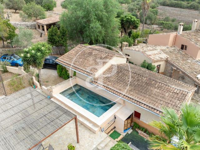 Masía en venta en Baleares Manacor, Manacor Centre. Finca rústica en venta con piscina, apartamento de invitados y vistas panorámicas en Manacor. Masías.