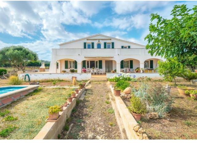 Masía en venta en Baleares Maó Mahón, Sant Climent Es Canutells. Gran casa de campo con piscina en Sant Climent. Masías Maó.