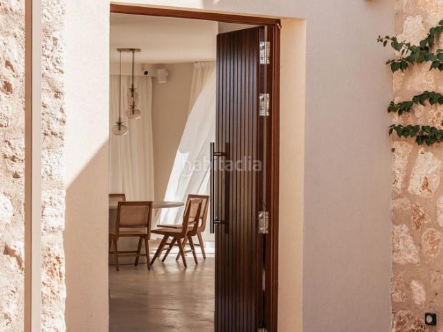 Masía en venta en Baleares Maria de la Salut. Oasis de casa de campo moderna. Masías Maria de la.