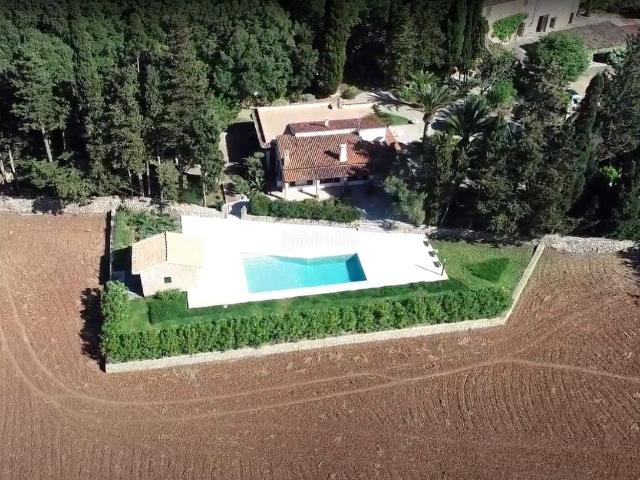 Masía en venta en Baleares Pollença, Cala Sant Vicenç. Finca con 2 Casas Villa con ETV y Posesión a reformar en Cala Sant Viçent. Masías.