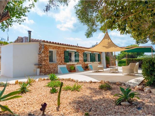 Masía en venta en Baleares Sant Lluís, Sant Lluís S´Ullestrar Torret. Encanto rústico, confort moderno y naturaleza en perfecta armonía en Torret, Sant Lluís, Menorca. Masías Sant.
