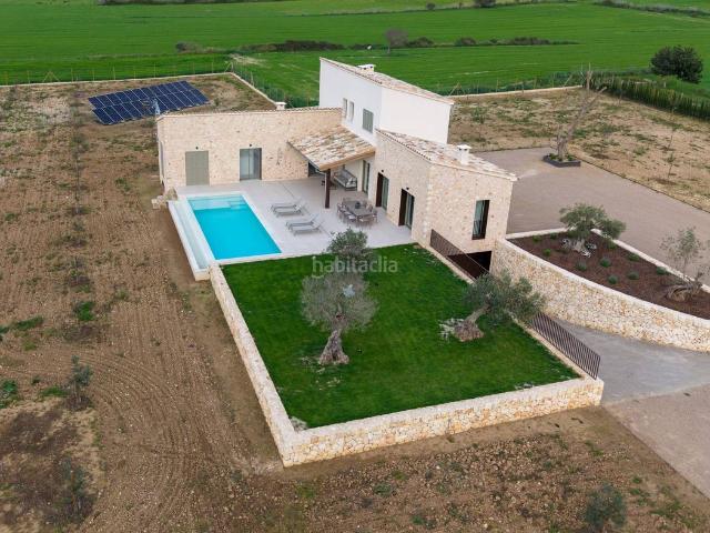 Masía en venta en Baleares Sineu. Exclusiva finca rústica de nueva construcción en Sineu con diseño mediterráneo, piscina y vistas panorámicas. Masías.