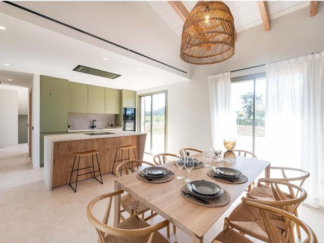 Masía en venta en Baleares Sineu. Exclusiva Finca Rústica en Sineu con Vistas Despejadas y Piscina de sal. Masías.