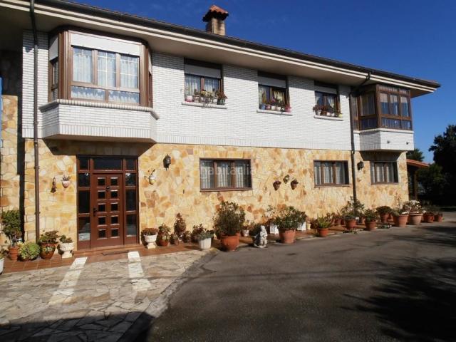 Masía en venta en Bareyo, Ajo. CASONA PIEDRA. Masías.