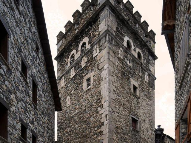 Masía en venta en Benasque. CASA JUSTE UNA JOYA PATRIMONIAL ÚNICA EN EL CORAZÓN DEL PIRINEO. Masías.