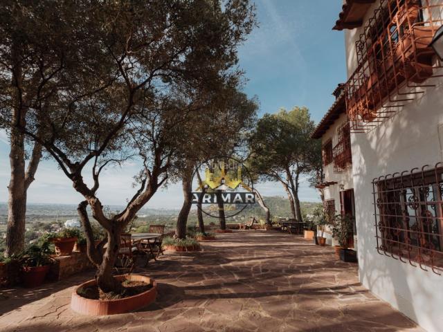 Masía en venta en Benicasim Benicàssim, Montornés Las Palmas El Refugio. VILLA EN BENICASIM CON VISTAS INCREIBLES Y MUCHA PRIVACIDAD. Masías Benicasim.