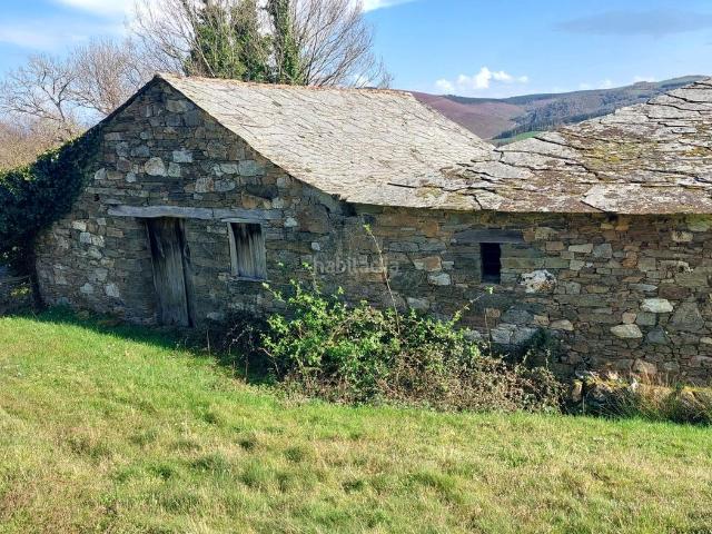 Masía en venta en Becerreá. Se vende casa A REFORMAR en Becerreá. Masías.