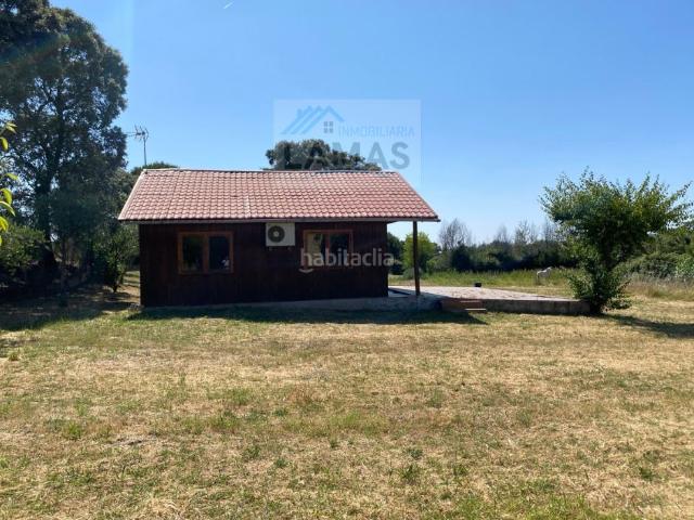 Masía en venta en Belvís de Monroy. Parcela con casa de madera y nave en EL PINO. Masías Belvís de.