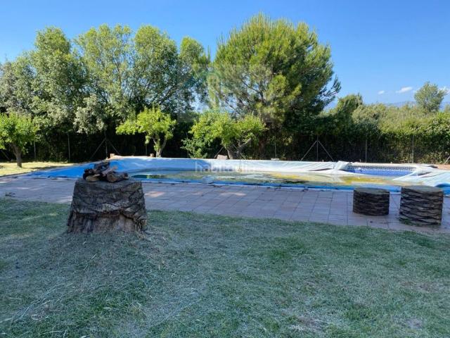 Masía en venta en Belvís de Monroy. Parcela con casa y nave en EL PINO, Saucedilla. Masías Belvís de.