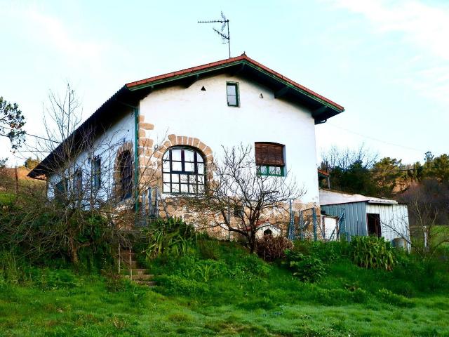 Masía en venta en Berango. Caserio en Venta en Berango. Masías.