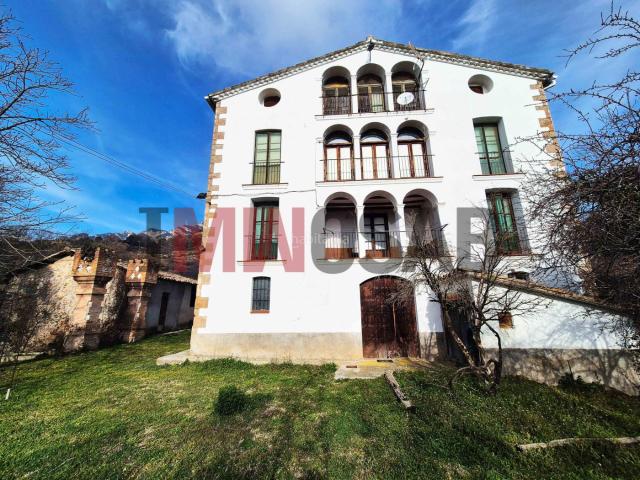 Masía en venta en Berga. Finca rústica en Berga. Masías.