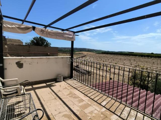 Masía en venta en Binaced. Masías.