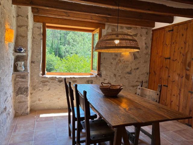 Masía en venta en Borredà. Molino histórico del siglo XV junto a la riera en Borredà Berguedà. Masías.