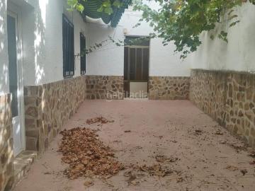 Masía en venta en Brazatortas. REF 24110 CASA TIPICA DE PUEBLO. Masías.