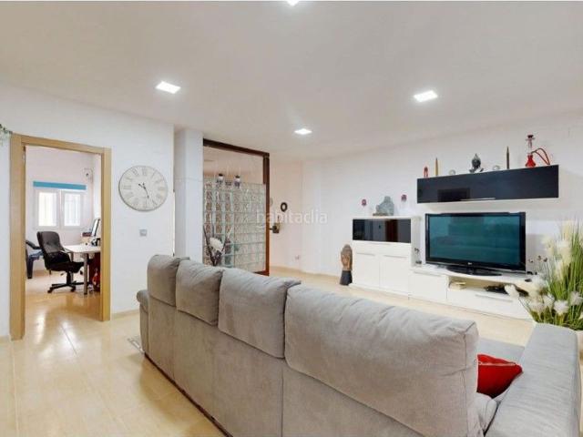 Masía en venta en Burjassot, Zona Cantereria. Casa de pueblo 3 Habitaciones 101043738. Masías.