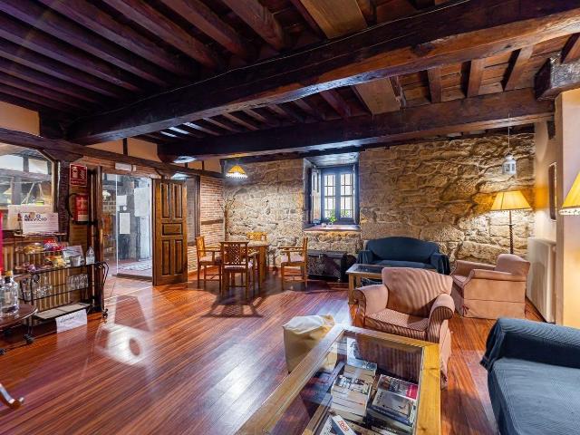 Masía en venta en Candelario. POSADA DE CANDELARIOEMBLEMATICO HOTEL RURAL DE 4 ESTRELLAS EN EL TURISTICO PUEBLO CANDELARIO. Masías.