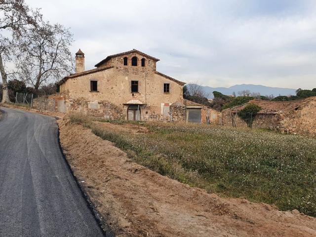Masía en venta en Canovelles. CAN DURAN MASÍA CAN COLOMER JOYAS DEL PATRIMONIO CATALÁN CON POTENCIAL ILIMITADO. Masías.