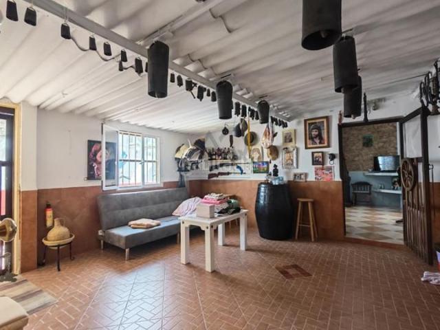 Masía en venta en Cabezas de San Juan Las. FINCA RUSTICA EN ZONA CEPIJA. Masías Cabezas de San Juan.