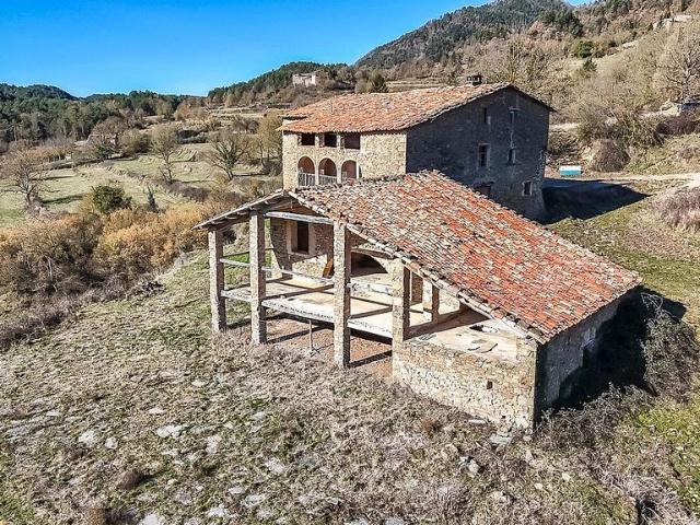Masía en venta en calle Vial, Llosses, Les, de 1.000 m² 10 habitaciones por 469.000