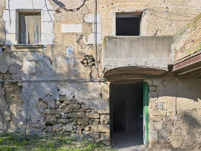 Masía en venta en calle Vilamorell, Borrassà, de 315 m² 4 habitaciones por 159.000