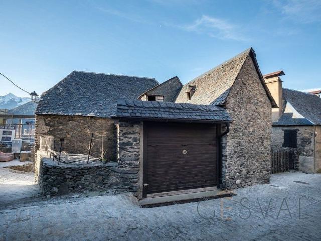 Masía en venta en calle Mayor, Bòrdes, es, de 211 m² 1 habitación por 200.000