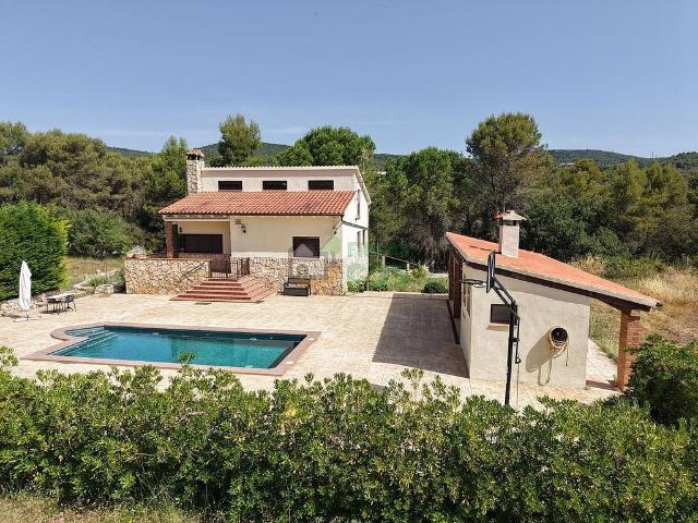 Masía en venta en calle Pista de la, Pontons, de 200 m² 3 habitaciones por 395.000