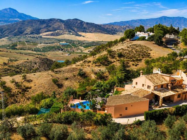 Masía en venta en Cártama, Gibralgalía. Masías.
