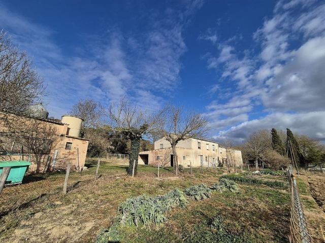 Masía en venta en carretera De Caldes, Cassà de la Selva, de 450 m² 7 habitaciones por 430.000