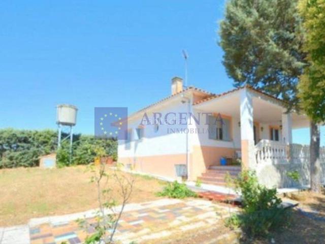 Masía en venta en Casar de Cáceres. CASA DE CAMPO LA PERALA. Masías Casar de.
