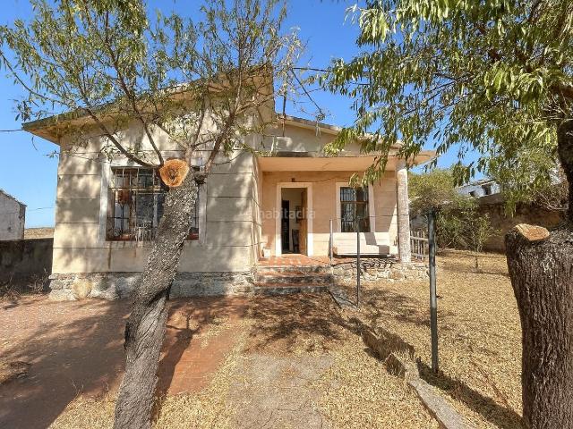 Masía en venta en Casar de Cáceres. Casa en La Perala. Masías Casar de.