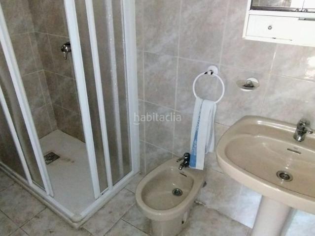 Masía en venta en Casavieja. DB SERVICIOS INMOBILIARIOS VENDE una casa de pueblo en el centro de Casavieja, dispone doble entrada, 5 habitaciones, salón, cocin. Masías.