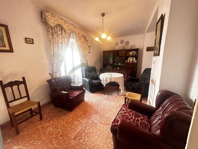 Casa en venta en Cañete la Real. Serrania Services Inmobiliaria Amplia casa de pueblo para reformar en el centro de Cañete la Real. Casas Cañete la.