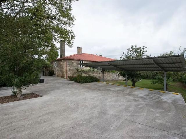 Masía en venta en Chantada. Casa rural en venta en bermun 1, Chantada. Masías.