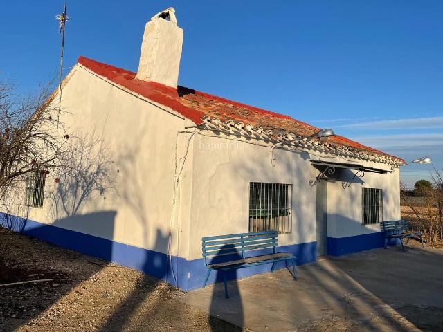 Masía en venta en Ciudad Real, La Guija. TERRENO EN CRTA DE TOLEDO CON CASA. Masías Ciudad.