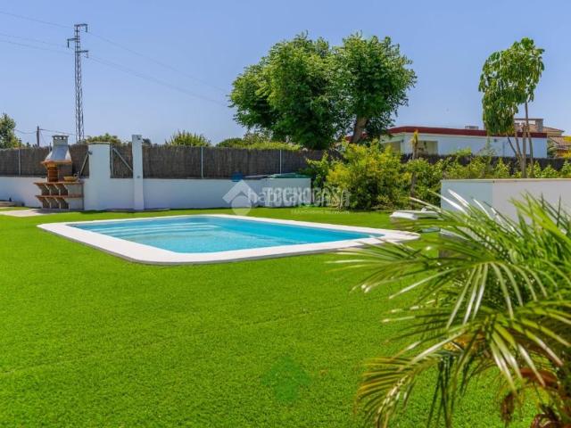 Masía en venta en Conil de la Frontera, Barrio Nuevo. Casa rural en venta en Conil de la frontera. Masías Conil de la.