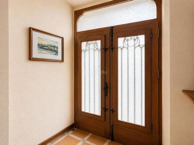 Masía en venta en Darnius. Casa de pueblo con encanto en el centro de Darnius. Masías.