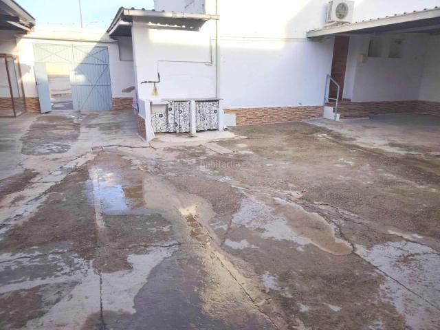 Masía en venta en Domeño. Casa en Domeño con un espectacular patio interior. Masías.