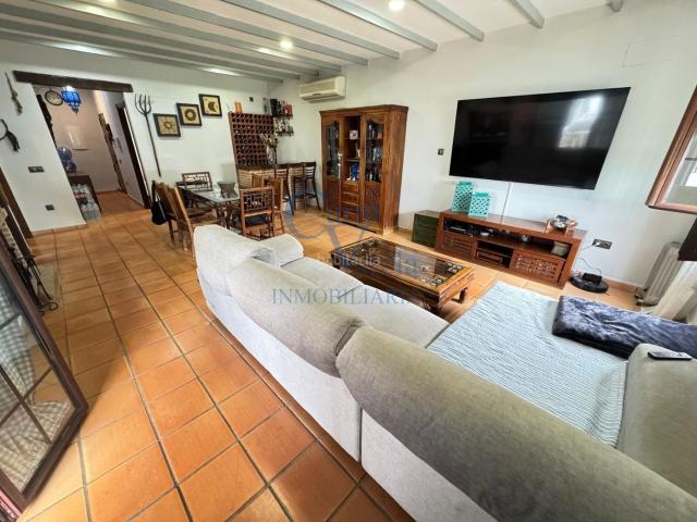 Masía en venta en Dos Hermanas, La Hacienda Nueva Andalucía. MAGNÍFICA PARCELA EN LA ZONA DE LAS VIÑAS. Masías Dos.