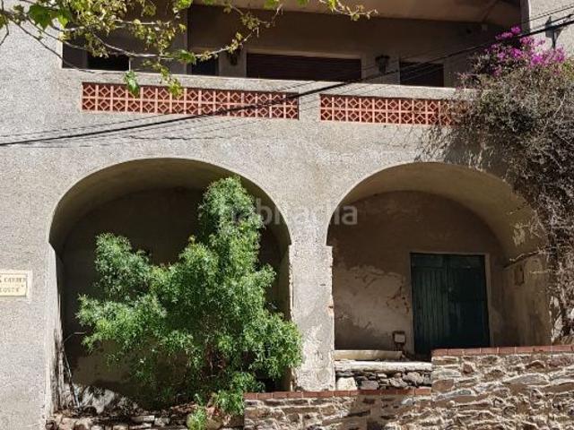 Masía en venta en Espolla. Casa rustica para reformar. Masías.