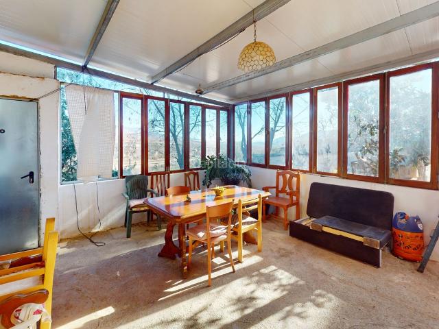 Masía en venta en Fiñana. Fantástica casa rústica de 3 habitaciones y grandioso porche en pleno corazón de Fiñana con tierras y frutales. Masías.