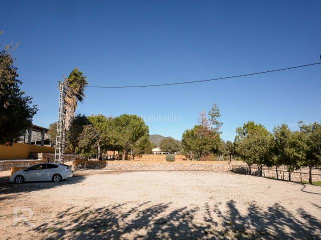 Casa en venta en Gandia, Urbanizaciones. EXCELENTE CENTRO DE EQUITACIÓN. Casas.