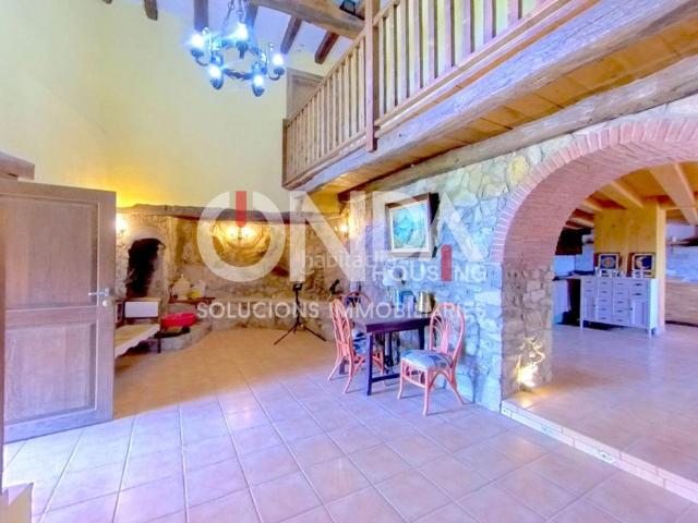Masía en venta en Gavet de la Conca Pirineos. Impresionante Masía Autosostenible en Toló Naturaleza, Confort y Libertad. Masías Gavet de la.